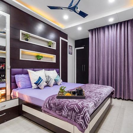 Homlee-Villa Luxury-2Bhk-Anand Vihar-Ramprastha Газиабад Экстерьер фото