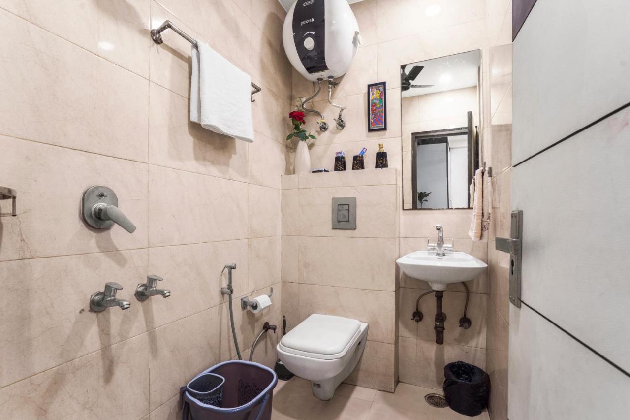 Homlee-Villa Luxury-2Bhk-Anand Vihar-Ramprastha Газиабад Экстерьер фото